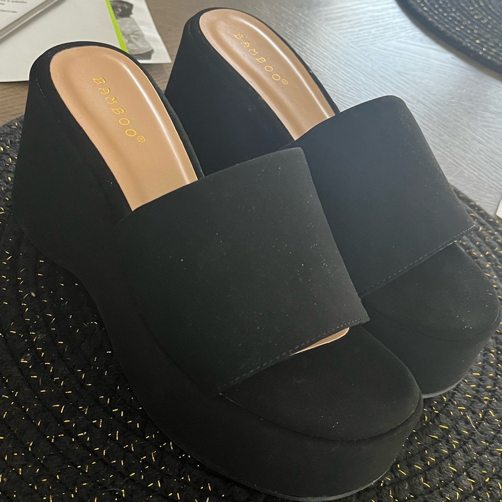 Bamboo Women's Black Platform Shoes